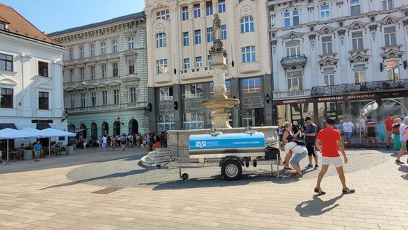 Počas horúčavy sa môžete osviežiť aj pitnou vodou z cisterny BVS