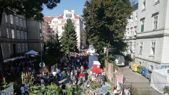 Dobrý trh spustil online verziu tradičného Dobrého trhu, môžete získať grafiku Čiernych dier