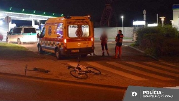 Dve nehody na Vajnorskej: Jednu spôsobil kolobežkár, druhú cyklista
