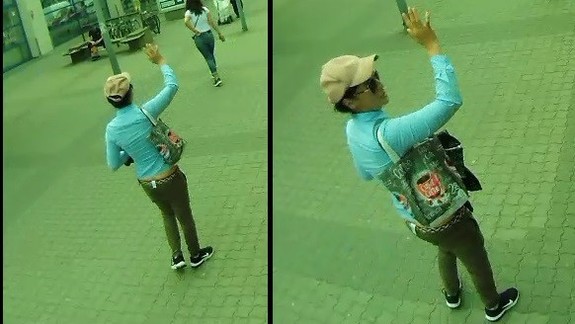 FOTO: Mužovi ukradli na zastávke MHD peňaženku s hotovosťou 470 eur - polícia v tejto súvislosti hľadá túto ženu