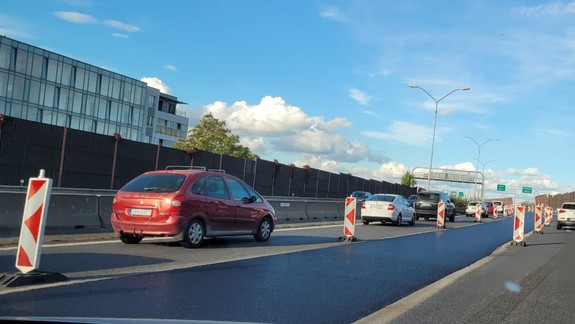 Vodiči, pozor! Pripravte sa na čiastočnú uzáveru úseku D1 medzi Voderadmi a Sencom
