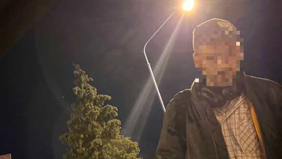 Kolobežkára so zatykačom na krku odhalili diaľniční policajti