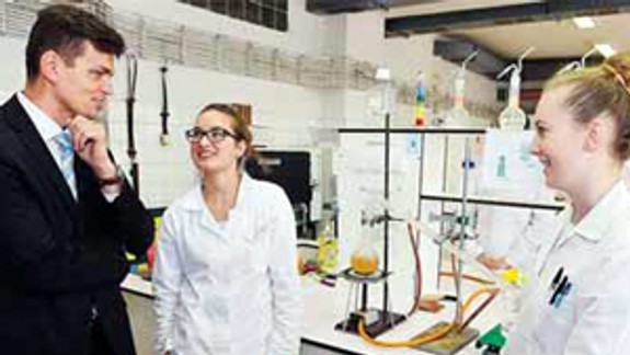 Župa pripravuje v roku 2016 balík projektov pre stredné školy