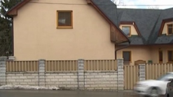 Polícia vyšetruje smrť 40-ročného Bratislavčana v penzióne v Bystričke