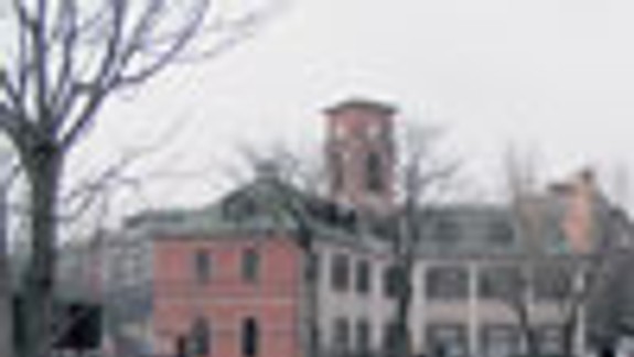 Nové Mesto sprístupní ešte dve parkovacie plochy