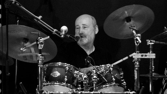 Smutná správa: Zomrel Ľubo Kyslík Stankovský, spevák legendárneho hitu "Sklíčka dotykov"