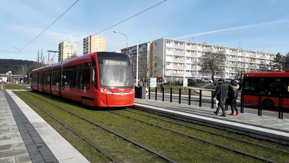 VIDEO: Čo všetko je mesto ochotné spraviť, aby sa znížila hlučnosť električiek na zrekonštruovanej radiále?