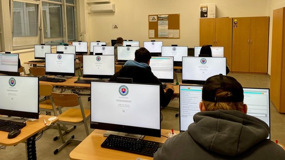 Podvodník na skúškach v autoškole: Pokúsil sa vyplniť test za inú osobu