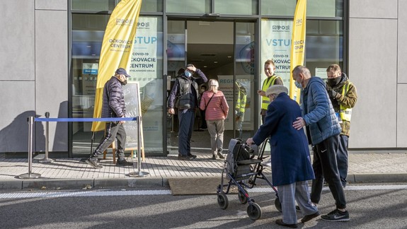 Župa posilní očkovanie na Národnom futbalovom štadióne, očkovacie centrum v Auparku zatvoria