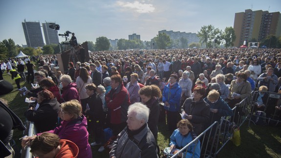 Blahorečenie Titusa Zemana: Ku Kostolu Svätej rodiny prišlo 25-tisíc ľudí