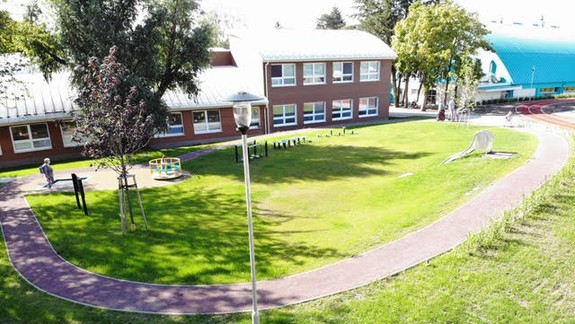 V novom športovom areáli v Záhorskej Bystrici nájdete aj moderné workoutové ihrisko: Prístupný bude tiež pre verejnosť