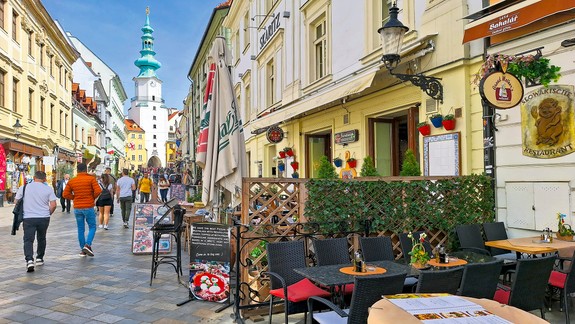 Zisťovali sme: Vyjde nás letné posedenie na terasách viac?