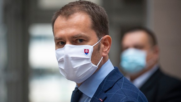 Premiér nevylúčil tvrdý lockdown, ak sa ľudia začnú správať nezodpovedne