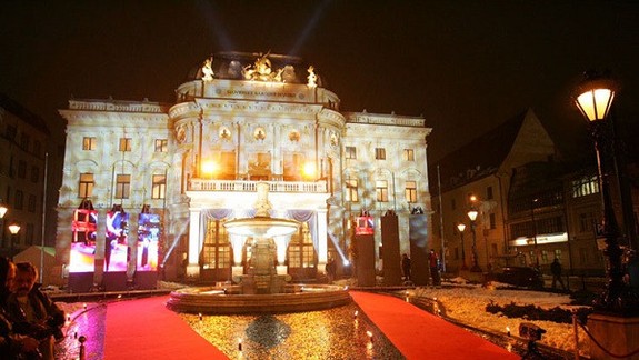 Ples v opere: Vieme, kto ho bude moderovať