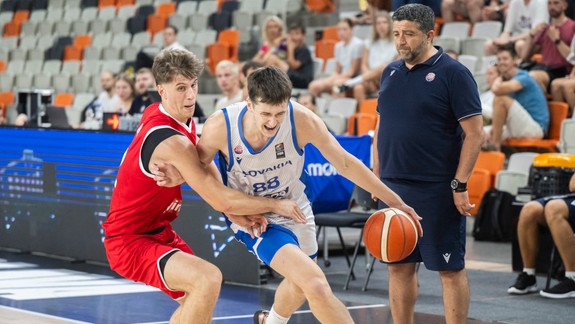 Slovenská mužská basketbalová reprezentácia zvíťazila v prípravnom zápase nad Rakúskom