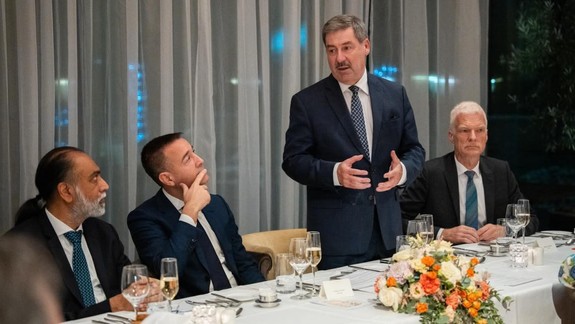 Na Bratislavskom hrade sa začína svetový samit o umelej inteligencii vo vzdelávaní