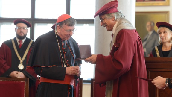 Univerzita Komenského udelila Zlatú medailu UK kardinálovi Kurtovi Kochovi