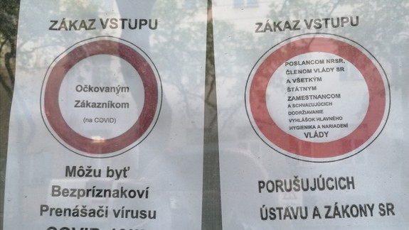 Šokujúci oznam na prevádzke: Zákaz vstupu očkovaným a "schvaľujúcich" dodržiavanie vyhlášok hlavného hygienika