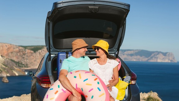 Ako si vybaviť auto na poriadnu letnú dovolenku?