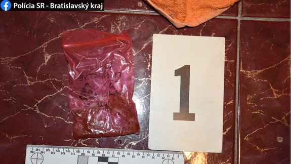 Žena z Malaciek obchodovala s pervitínom - na rozhodnutie súdu si počká za mrežami