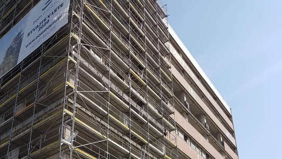 VIDEO a FOTO: Z Domu športu je už len skelet! Vráti sa po rekonštrukcii športovcom?