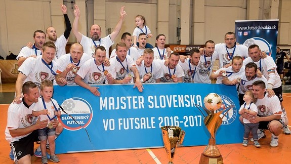 Slov-Matic FOFO Bratislava je majstrom Slovenska vo futsale