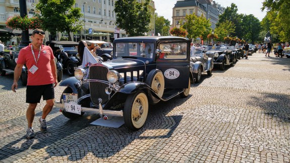FOTO: V Starom Meste sa mohli ľudia pokochať pohľadom na unikátne veterány