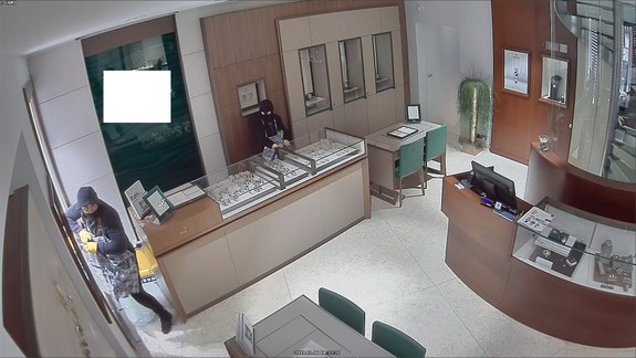 Zostane polmiliónová krádež hodiniek v pešej zóne nepotrestaná?