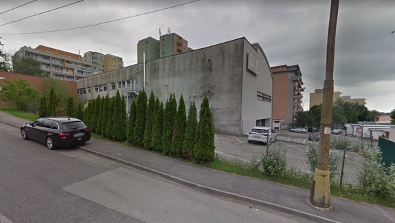 Budova VÚB Akadémie na Kramároch sa má premeniť na dom služieb. Pozrite si, ako bude vyzerať