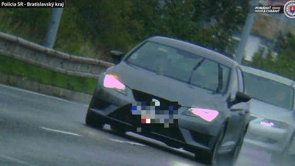 Na ulici Jána Jonáša "namerali" policajti vodiča, ktorý prekročil rýchlosť v obci o 66 km/h