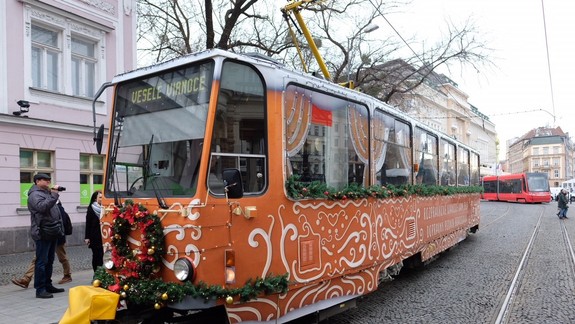 Vianočnou električkou sa odveziete až na konečnú