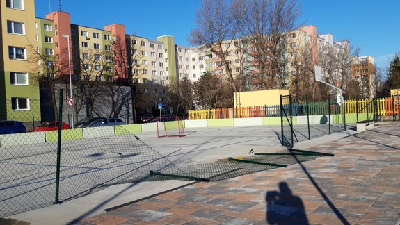 Vrakuňa vyhlásila tender na opravu ciest i chodníkov