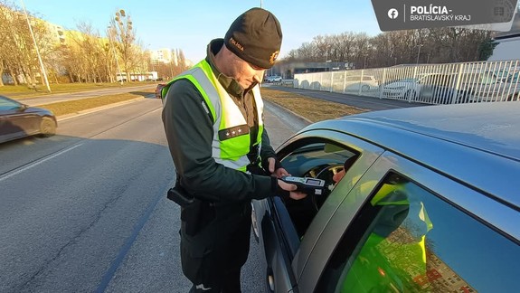 Gojko nemal ani vodičák, no po Bratislave jazdil opitý