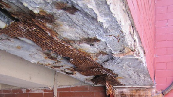 Električková zastávka OD Saratov je v dezolátnom stave