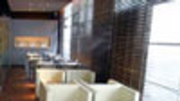 PIERROT Cafe & Restaurant