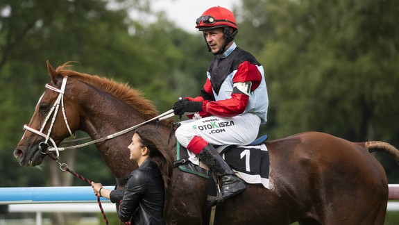 Dostihovú sezónu odštartovala Jarná cena Petržalky, víťazom Catch Life