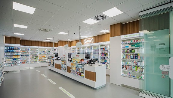Nová lekáreň v Bratislave má moderný dizajn