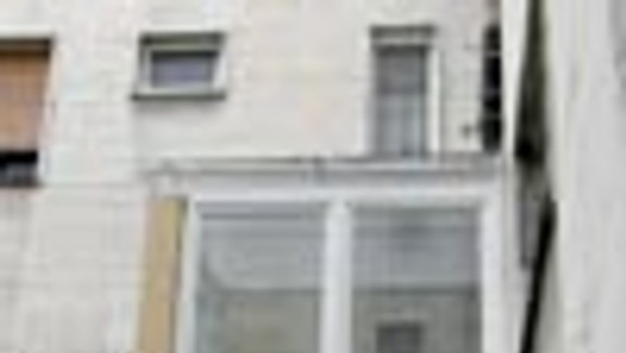 O čiernej stavbe na Gorkého sa rozhoduje pomaly