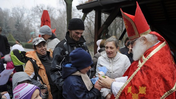 Mikuláš príde v nedeľu do ZOO kŕmiť zvieratká a prosí deti, aby sa stali jeho pomocníkmi