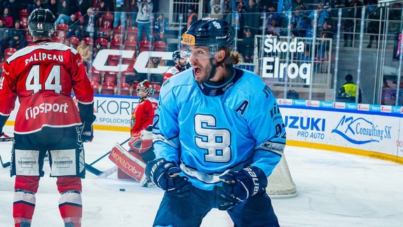 Hokej: Slovan po 38. kole vedie ligu o desať bodov pred Žilinou