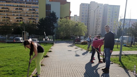 V Dúbravke sa k aktivitám ku Dňu Zeme hlási vyše 400 dobrovoľníkov