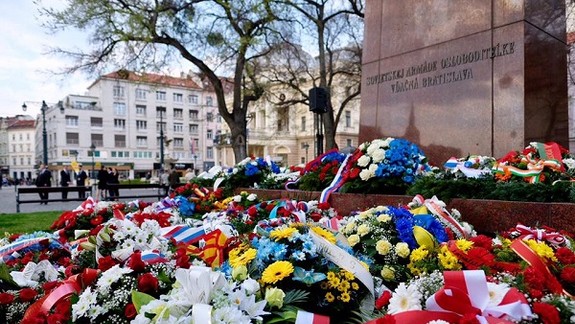 Bratislava si dnes pripomenula výročie oslobodenia Červenou armádou