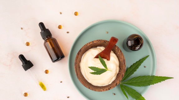 Objavte blahodarné účinky CBD oleja a konopnej masti