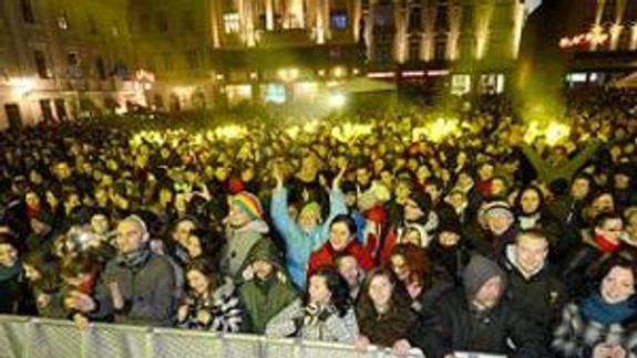 Na bezpečnosť novoročných osláv bude v uliciach dohliadať polícia