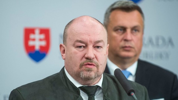 Mestské zastupiteľstvo odsúdilo výroky Huliaka na Plavákovú, je aj mestskou poslankyňou