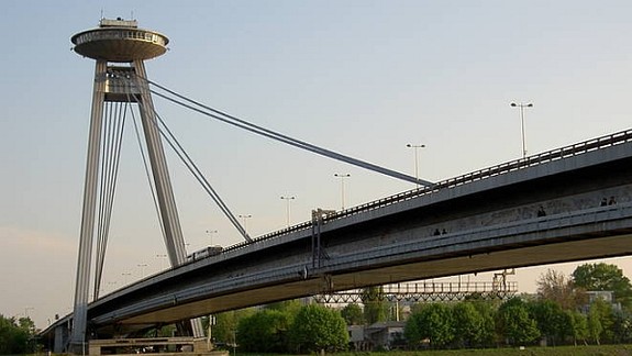 V utorok vedenie mesta oslávi premenovanie Nového mosta