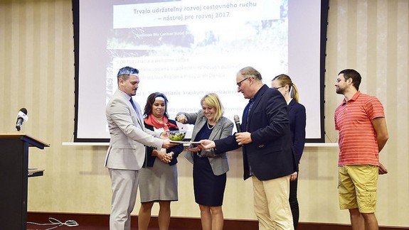 FOTO: Kraj predstavuje krásy pravého brehu Dunaja