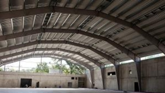 Zimný štadión v Petržalke chcú otvoriť do Mikuláša