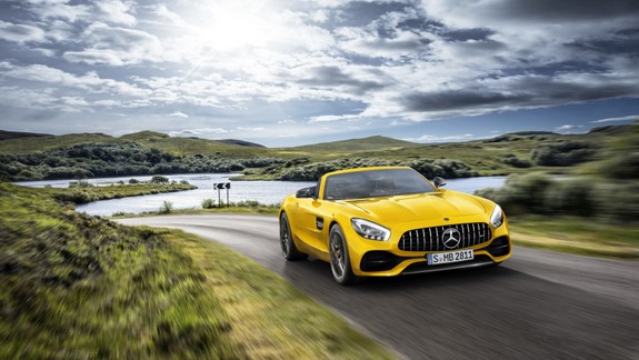 Dvanásty superšport Mercedes-AMG GT S roadster