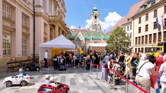 Bohatý program ku Dňu detí je dnes aj na Primaciálnom námestí